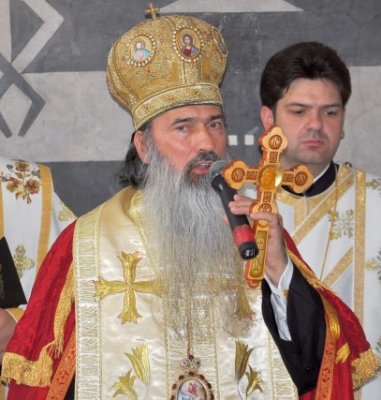 La Poarta Albă se sfinţeşte un nou lăcaş de cult